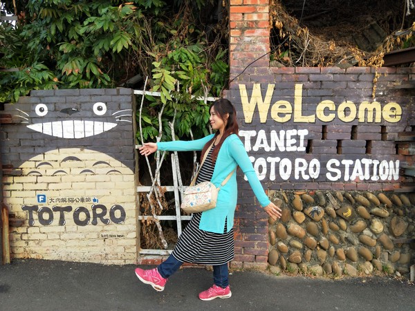 龍貓公車站:【台南大內景點】龍貓公車站~TOTORO還有各種卡通人物大集合 可愛又療癒的彩繪
