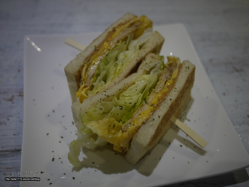 板橋●早午餐●就是要吃早餐(碳烤吐司、福源花生醬)