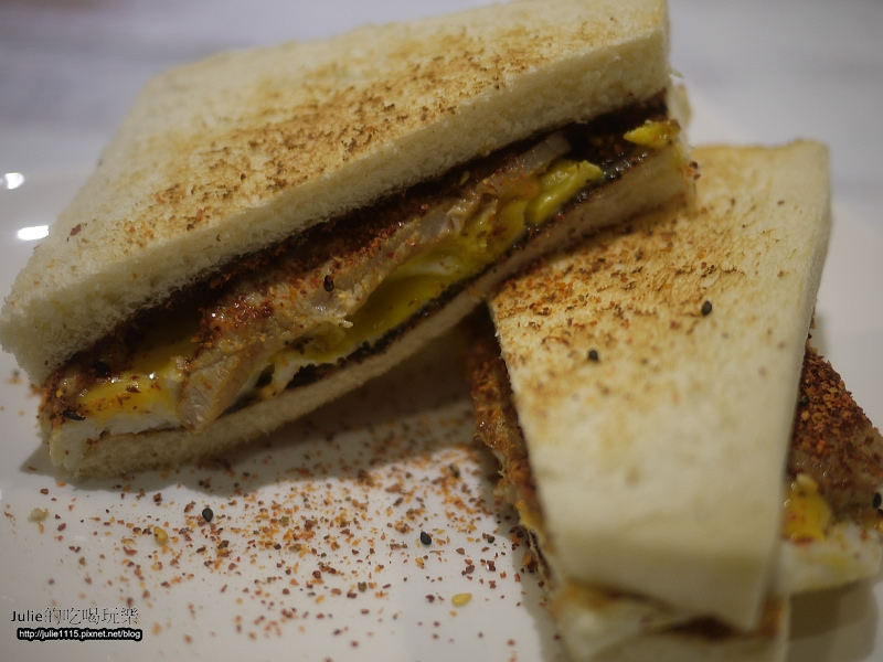 板橋●早午餐●就是要吃早餐(碳烤吐司、福源花生醬)