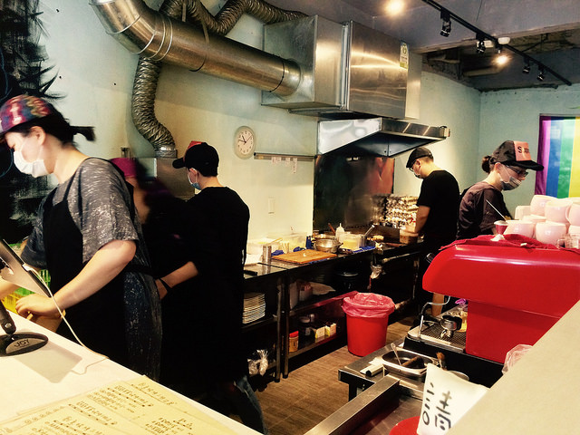 【邀約】【板橋市/ 江子翠站】就是要吃早餐- 爆餡早餐三明治&漢堡 顛覆傳統的熱炒風味