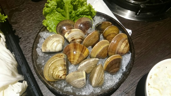 天水玥秘境鍋物殿：高雄~天水玥秘境鍋物殿~棉花糖壽喜燒~跟大佛吃飯囉~