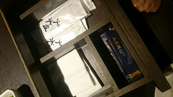 天水玥秘境鍋物殿：高雄~天水玥秘境鍋物殿~棉花糖壽喜燒~跟大佛吃飯囉~