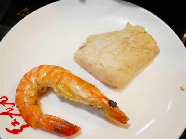 紅九九個人式麻辣鍋(原禎記館)：紅九九個人式麻辣鍋-台北東區巷弄內個人麻辣鍋  辣度分得詳細  不吃辣的朋友也有養生鍋可以推  人氣套餐讓你吃飽飽