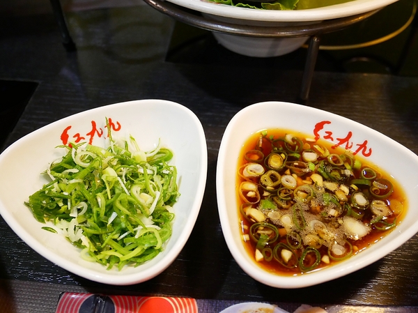 紅九九個人式麻辣鍋(原禎記館)：紅九九個人式麻辣鍋-台北東區巷弄內個人麻辣鍋  辣度分得詳細  不吃辣的朋友也有養生鍋可以推  人氣套餐讓你吃飽飽