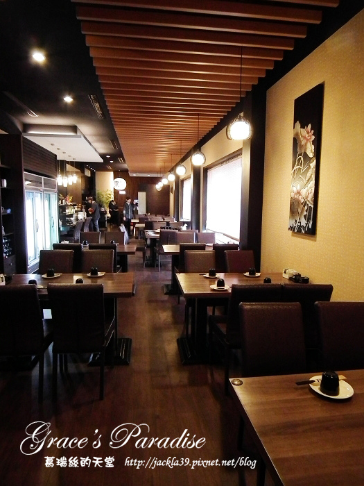 DSCF4925_nEO_IMG.jpg DSCF4925_nEO_IMG.jpg