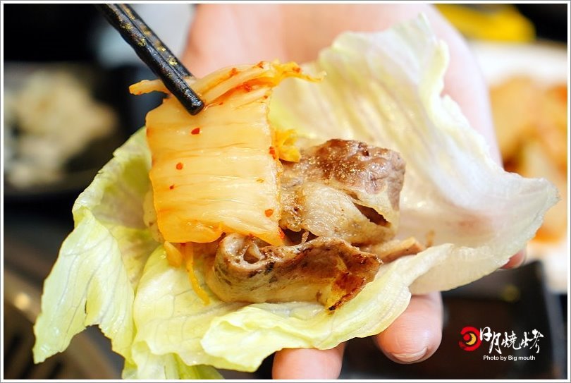 【台中吃到飽】日月燒烤.599元起肉品、海鮮、炸物吃到飽,還有飲料、冰淇淋、甜點自助吧!399元西班牙伊比利豬套餐份量十足,海陸饗宴一次滿足!