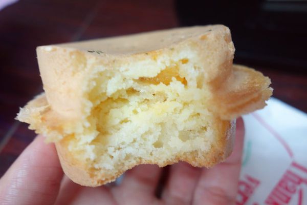 阿承酥皮紅豆餅:阿承紅豆餅 老店 入口奶酥香甜加上鴨蛋鹹香超絕配!!! 阿承酥皮紅豆餅:阿承紅豆餅 老店 入口奶酥香甜加上鴨蛋鹹香超絕配!!!