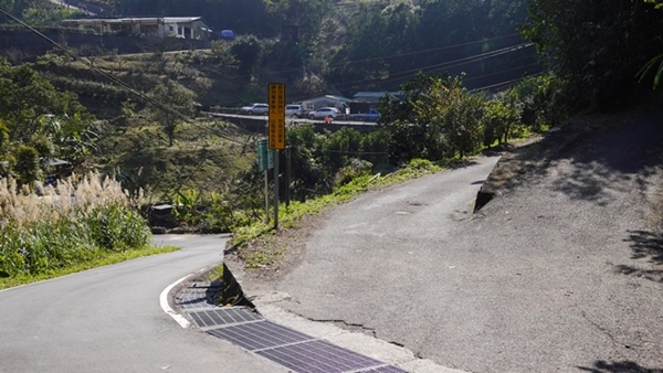 石碇鱷魚島:【新北◍•ᴗ•◍石碇】石碇鱷魚潭、潭腰景色攻略✯私房景點・絕美秘境石碇鱷魚島|前往秘境路線走法大公開 石碇鱷魚島:【新北◍•ᴗ•◍石碇】石碇鱷魚潭、潭腰景色攻略✯私房景點・絕美秘境石碇鱷魚島|前往秘境路線走法大公開