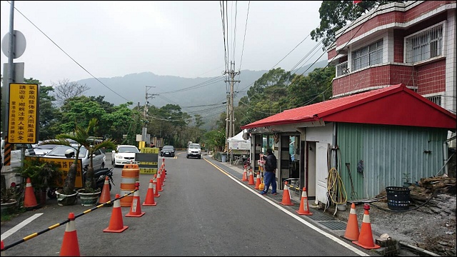 《屏東熱門景點美食》屏東三地門山川琉璃吊橋&神山愛玉&霧台櫻花王~228連假全台最美櫻花庭院！(2016/2/25今日花況)