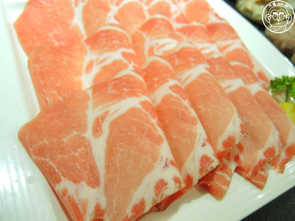 極禾優質鍋物:呷飽祙【台北中山・極禾優質鍋物】牛奶鍋養顏又美容 極禾優質鍋物:呷飽祙【台北中山・極禾優質鍋物】牛奶鍋養顏又美容