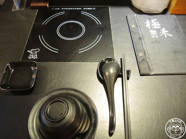 極禾優質鍋物:呷飽祙【台北中山・極禾優質鍋物】牛奶鍋養顏又美容 極禾優質鍋物:呷飽祙【台北中山・極禾優質鍋物】牛奶鍋養顏又美容