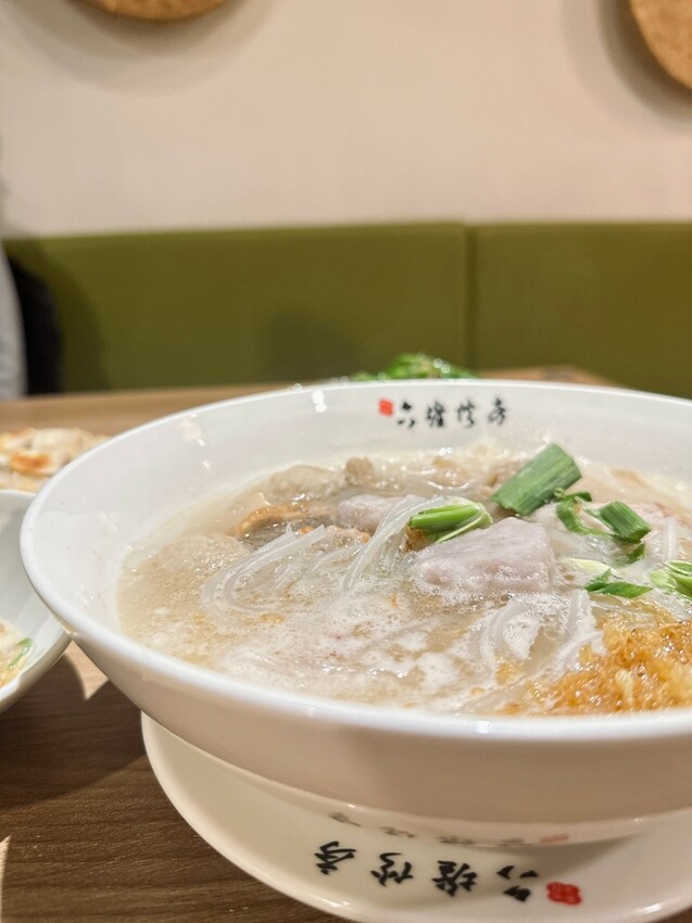 台北。中山︱中山站：低鹽少油不限時不收服務費小家庭也適合的平價熱門客家料理餐廳︱六堆伙房客家精緻麵食