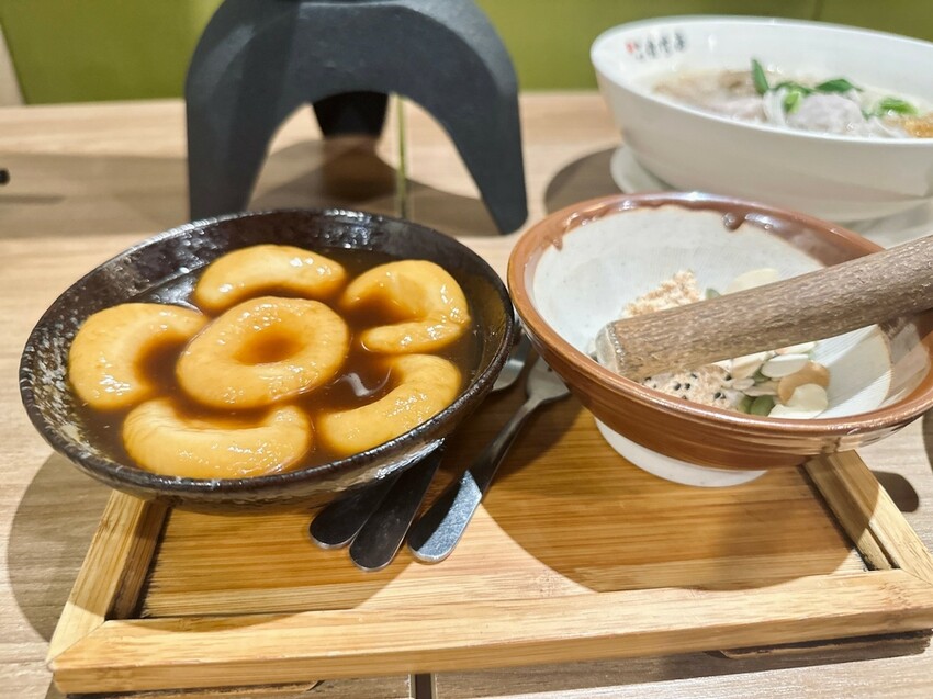 台北。中山︱中山站：低鹽少油不限時不收服務費小家庭也適合的平價熱門客家料理餐廳︱六堆伙房客家精緻麵食