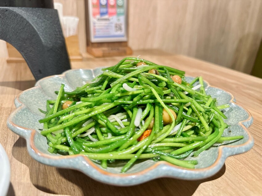 台北。中山︱中山站：低鹽少油不限時不收服務費小家庭也適合的平價熱門客家料理餐廳︱六堆伙房客家精緻麵食