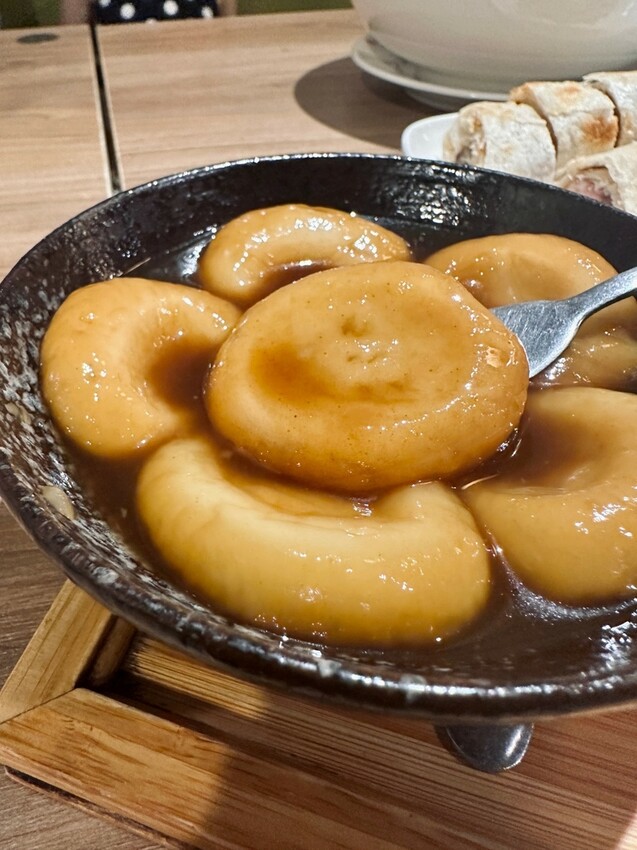 台北。中山︱中山站：低鹽少油不限時不收服務費小家庭也適合的平價熱門客家料理餐廳︱六堆伙房客家精緻麵食