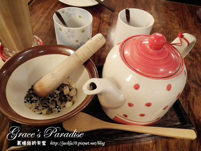 DSCF1885_nEO_IMG.jpg DSCF1885_nEO_IMG.jpg