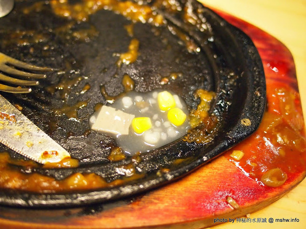 黑匠鉄板起事夜市鐵板牛排專賣店(公益店)：【食記】台中黑匠鉄板起事夜市鐵板牛排專賣店公益店@西區草悟道捷運BRT科博館 : 平凡中見驚喜,吃完意猶未盡的鐵板麵