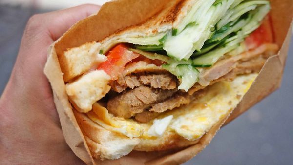 【台北美食】阿姐的店碳烤三明治-超大份量！比一般還要大二倍的碳烤吐司