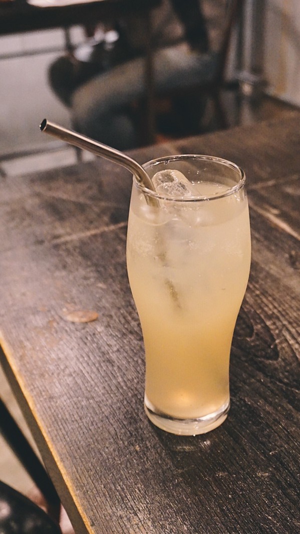 Pushpin 圖釘餐酒：Pushpin 圖釘餐酒｜高雄捷運鹽埕埔站1號出口｜營業直至初九之小酒館 ｜高雄駁二過年小酌好去處