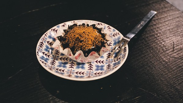 Pushpin 圖釘餐酒：Pushpin 圖釘餐酒｜高雄捷運鹽埕埔站1號出口｜營業直至初九之小酒館 ｜高雄駁二過年小酌好去處