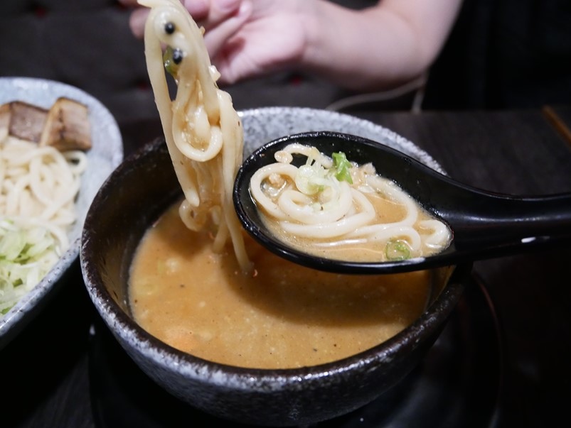 【東區台灣店】炎神拉麵-1300度炙燒日本拉麵