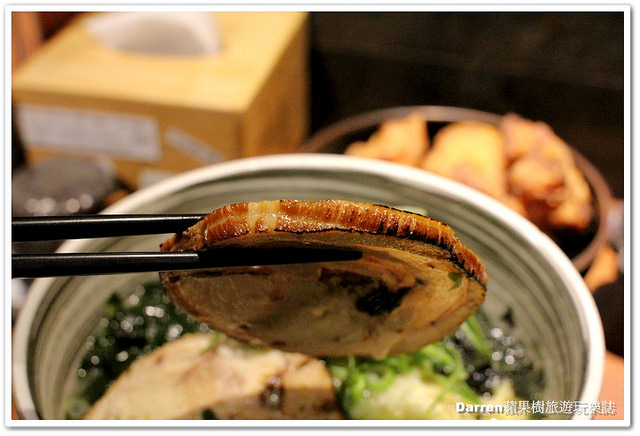 『台北東區拉麵店』札幌炎神拉麵★來自北海道1300度高溫炙燒拉麵炎之技視覺效果超震撼/捷運國父紀念館站美食