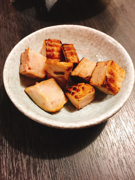 [大安區 捷運國父紀念館站］札幌 炎神拉麵 台灣店 札幌人氣火焰炙燒味噌拉麵 ！北海道湯咖喱！東區巷弄內的人氣拉麵店(附完整菜單Menu)