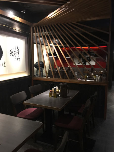 [大安區 捷運國父紀念館站］札幌 炎神拉麵 台灣店 札幌人氣火焰炙燒味噌拉麵 ！北海道湯咖喱！東區巷弄內的人氣拉麵店(附完整菜單Menu)