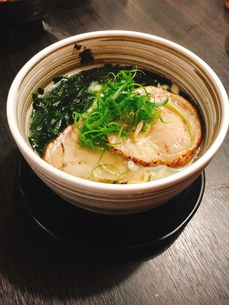 [大安區 捷運國父紀念館站］札幌 炎神拉麵 台灣店 札幌人氣火焰炙燒味噌拉麵 ！北海道湯咖喱！東區巷弄內的人氣拉麵店(附完整菜單Menu)