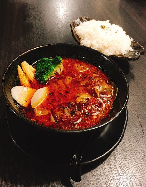 [大安區 捷運國父紀念館站］札幌 炎神拉麵 台灣店 札幌人氣火焰炙燒味噌拉麵 ！北海道湯咖喱！東區巷弄內的人氣拉麵店(附完整菜單Menu)