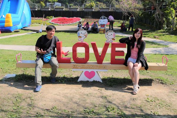 水月灣仙境內灣動漫園區:【新竹景點】饅頭家族愛情花園~免費景點親子遊、內灣好神文創館、親子互動、幸福愛情、平安吉祥和財運富貴通通都一次祈求到位囉