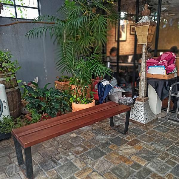 大安區牛排 | 凱恩斯岩燒牛排 台北大安店 400度岩石燒烤 自己動手烤牛排