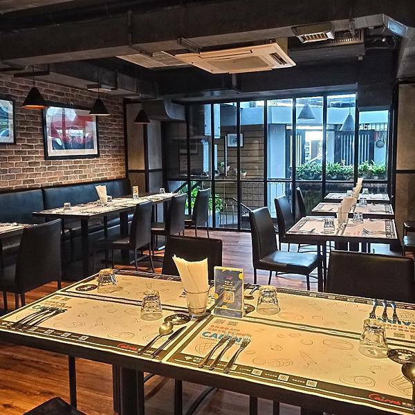 大安區牛排 | 凱恩斯岩燒牛排 台北大安店 400度岩石燒烤 自己動手烤牛排