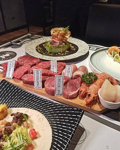 大安區牛排 | 凱恩斯岩燒牛排 台北大安店 400度岩石燒烤 自己動手烤牛排