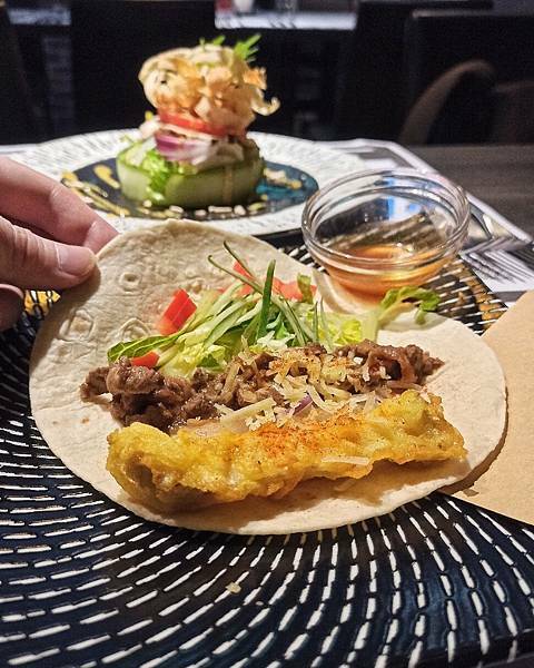 大安區牛排 | 凱恩斯岩燒牛排 台北大安店 400度岩石燒烤 自己動手烤牛排