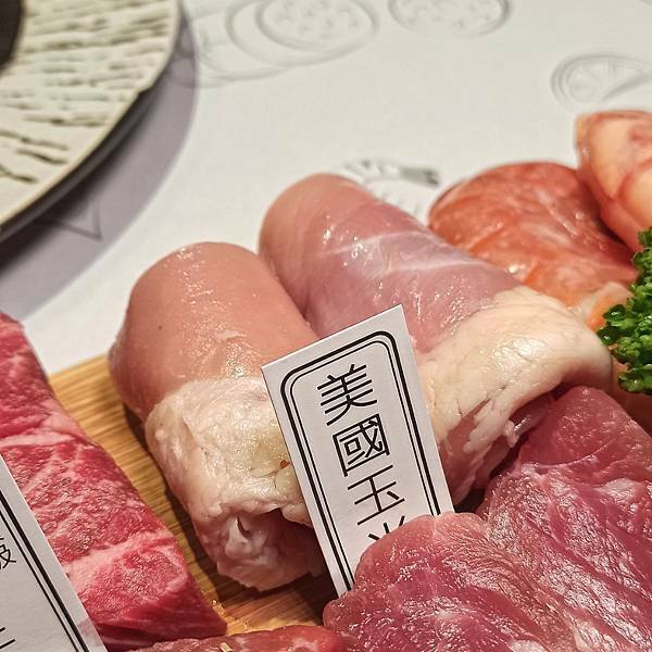 大安區牛排 | 凱恩斯岩燒牛排 台北大安店 400度岩石燒烤 自己動手烤牛排