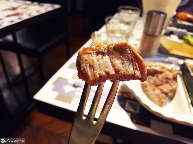 【台北大安】凱恩斯岩燒餐廳 | 仁愛路圓環附近 自己的肉自己烤 麵包濃湯好吃