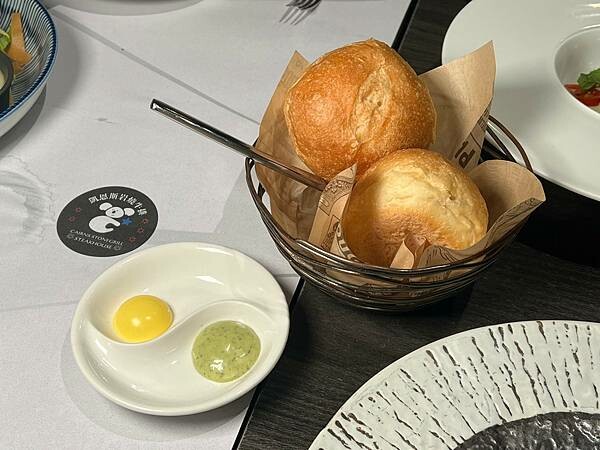 (台北牛排館)凱恩斯岩燒牛排~仁愛圓環超人氣牛排老店!獨特岩