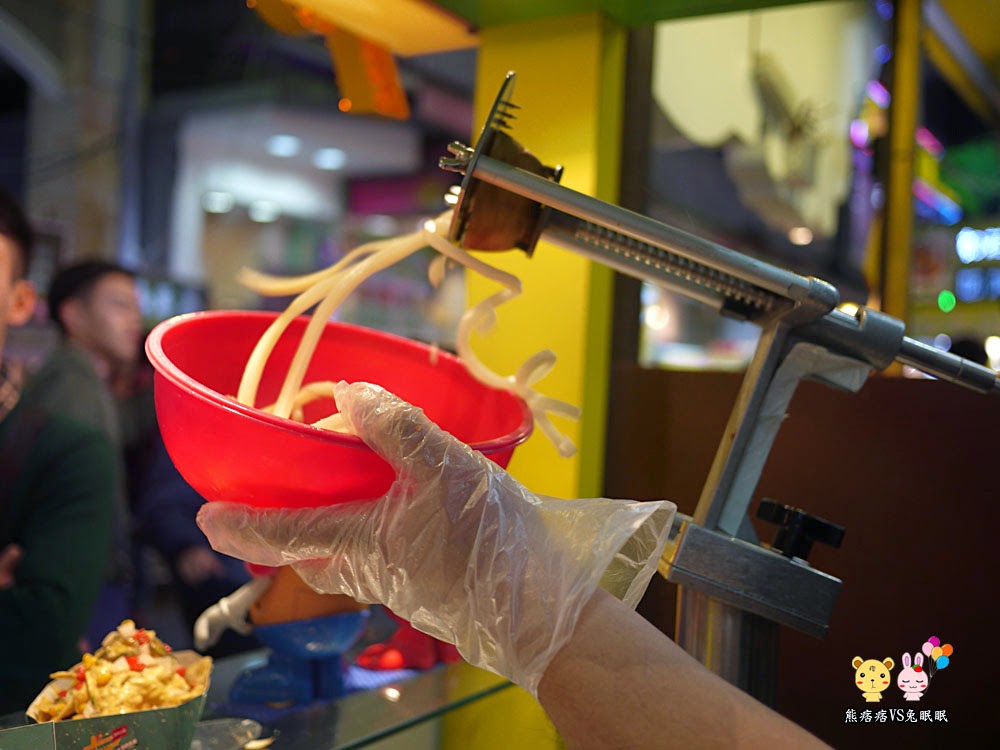 【逢甲夜市波西飛薯約訪】會飛的電鑽馬鈴薯噱頭十足又好吃
