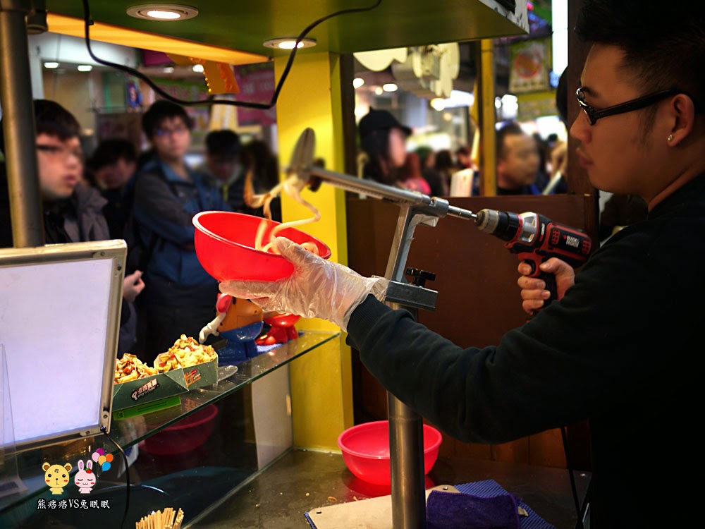 【逢甲夜市波西飛薯約訪】會飛的電鑽馬鈴薯噱頭十足又好吃
