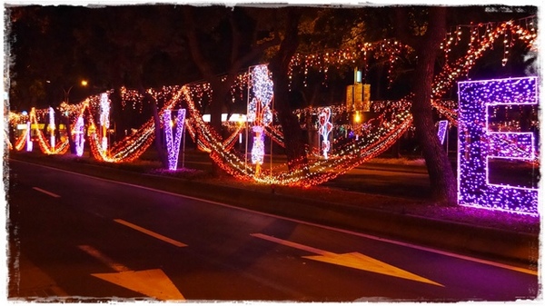 水晶情人橋:【台北◍•ᴗ•◍中山】景點・水晶情人橋・台北燈節✯捷運圓山站浪漫景點「愛.擁抱燈海」|跨於夜空的浪漫銀河 水晶情人橋:【台北◍•ᴗ•◍中山】景點・水晶情人橋・台北燈節✯捷運圓山站浪漫景點「愛.擁抱燈海」|跨於夜空的浪漫銀河