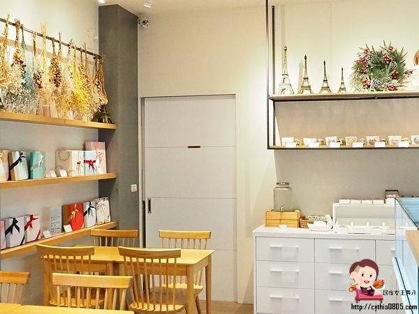 台南中西區美食-蘇格蕾法式甜點-食尚玩家強力推薦,拖鞋冰棒也太可愛了吧! @民宿女王芽月-美食.旅遊.全台趴趴走