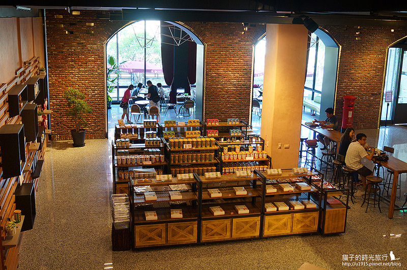 高雄左營_馬玉山紅頂穀創