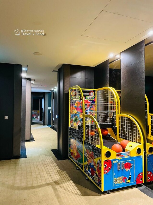 南投埔里親子家庭住宿：冠月精品旅館。近市區、大空間、乾淨、舒適、價格親民，提供免費停車場、租車與接駁服務 @魚兒 x 牽手明太子的「視」界旅行