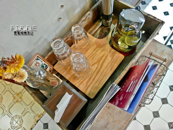 POP PIE _2396 POP PIE _2396