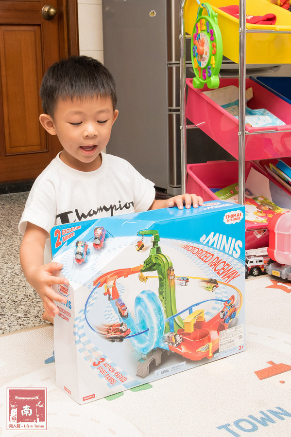 南紡夢時代：【台南活動】南紡購物中心｜期間限定｜免費參觀｜消費不限金額送湯瑪士小火車~跟著湯瑪士一起去旅行特展