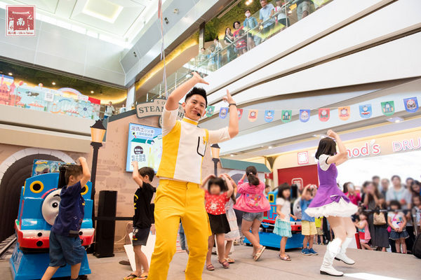 南紡夢時代：【台南活動】南紡購物中心｜期間限定｜免費參觀｜消費不限金額送湯瑪士小火車~跟著湯瑪士一起去旅行特展