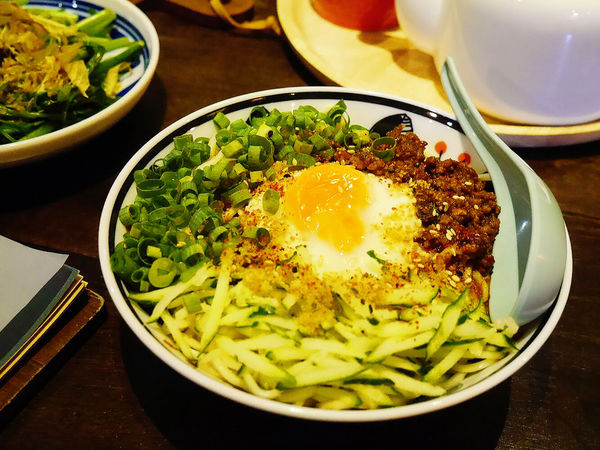 『板橋』隱身板橋巷弄，低調質感老宅咖啡廳，令人驚喜回味再三的好店！