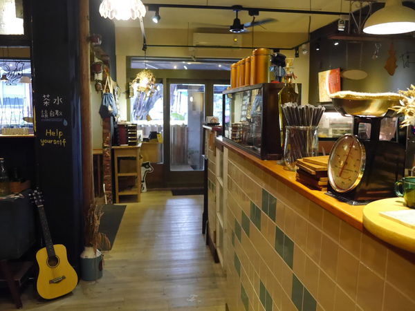 『板橋』隱身板橋巷弄，低調質感老宅咖啡廳，令人驚喜回味再三的好店！