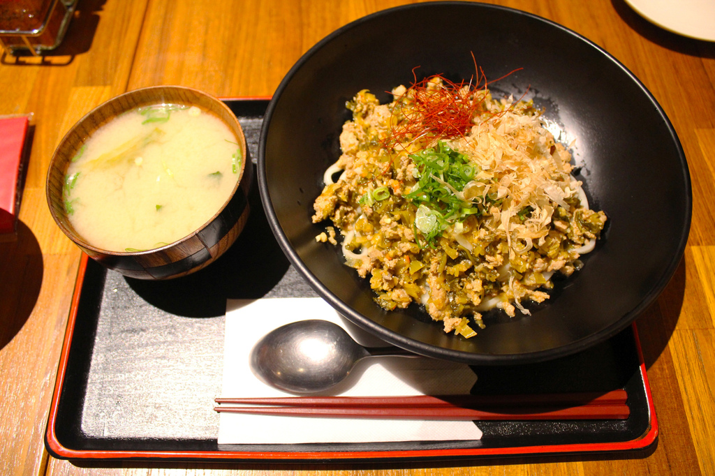 辣味高菜黑豚拌麵1.jpg 辣味高菜黑豚拌麵1.jpg